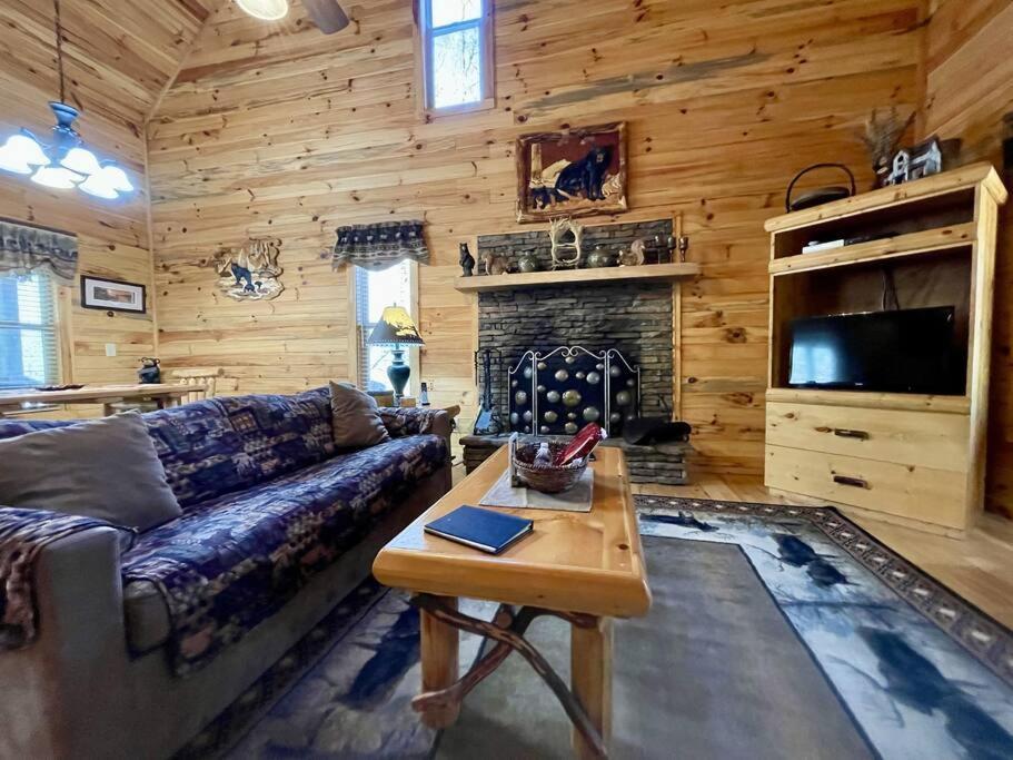 2 Bed Cabin Hot Tub Close To Helen #16 Esterno foto